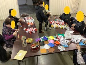 クリスマス飾りの制作
